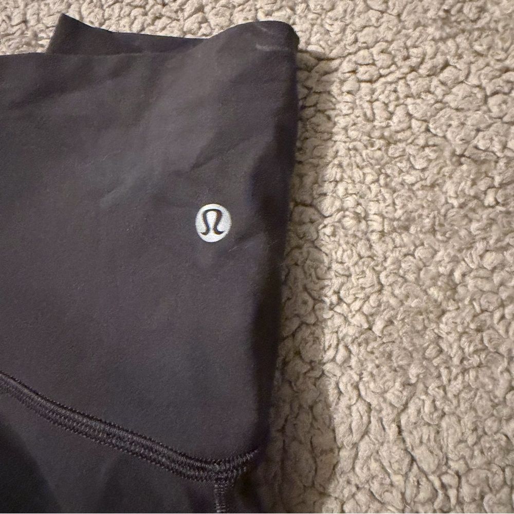 Lululemon graphite grey 28” align leggings size 4 - Picture 3 of 4
